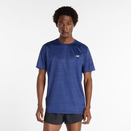 Remera New Balance Hombre Essentials Printed Tshirt Azul Marino